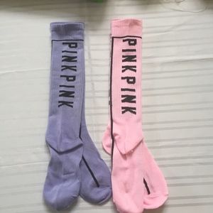 VICTORIAS SECRET PINK CREW ONE SIZE SOCKS 2 PAIRS